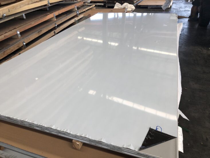 Which conductivity is better, stainless steel or ordinary steel plate?